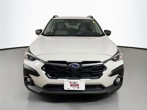 Used 2024 Subaru Crosstrek 2.0i Premium AWD/4WD image 3