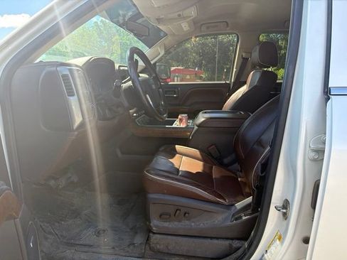 Used 2015 Chevrolet Silverado 1500 High Country AWD/4WD image 9