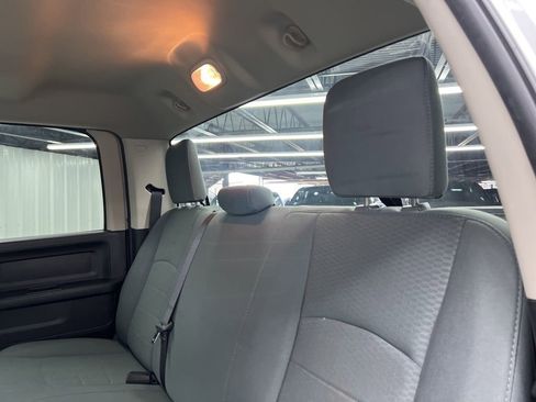 Used 2018 RAM 2500 Tradesman w/ Chrome Appearance Group AWD/4WD image 11