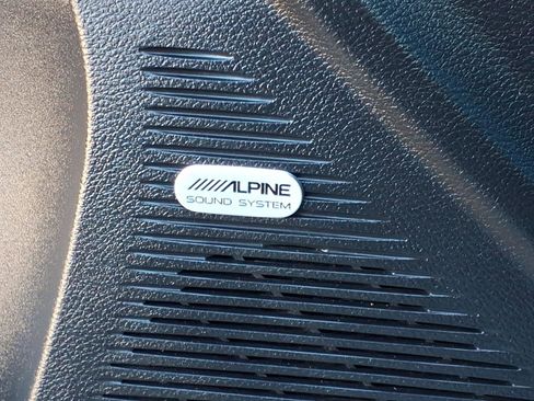 Used 2015 Dodge Challenger SXT Plus w/ Driver Convenience Group RWD image 11