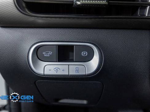Used 2025 Genesis GV60 Advanced AWD/4WD image 13