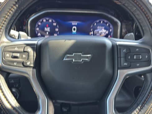 Used 2024 Chevrolet Silverado 1500 LT Trail Boss w/ Convenience Package II AWD/4WD image 16