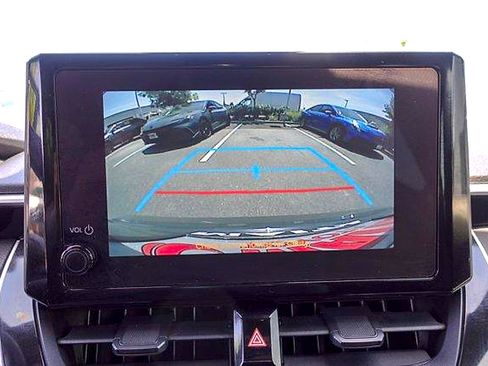 Used 2024 Toyota Corolla SE w/ SE Premium Package FWD image 22