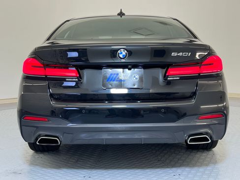 Used 2023 BMW 540i w/ Executive Package image 9