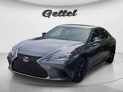 Used 2022 Lexus ES 300h F Sport w/ Accessory Package 2