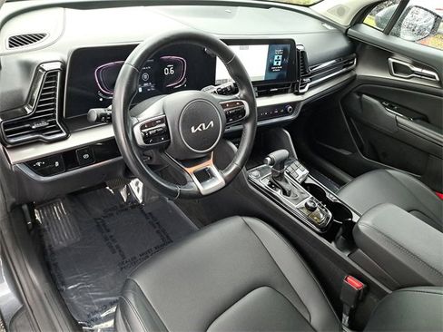 Used 2023 Kia Sportage EX image 16