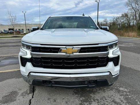 Used 2025 Chevrolet Silverado 1500 LT image 9