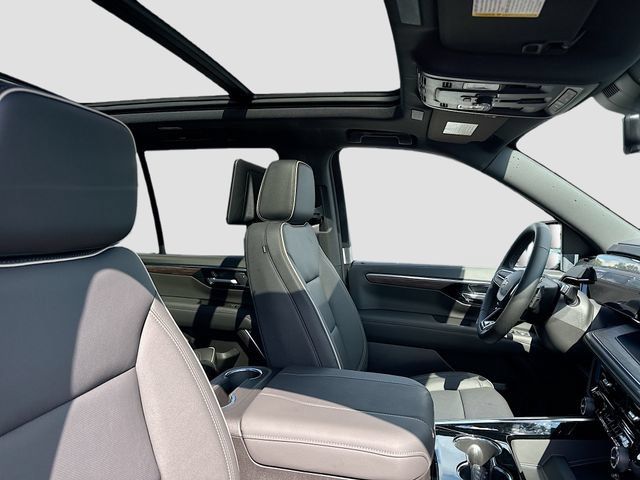 New 2025 Chevrolet Tahoe Premier AWD/4WD image 35