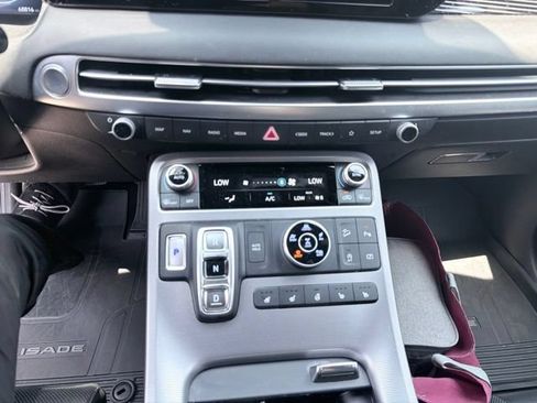 Used 2023 Hyundai Palisade Calligraphy AWD/4WD image 8