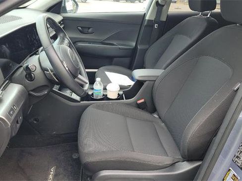 Used 2024 Hyundai Kona SEL FWD image 7