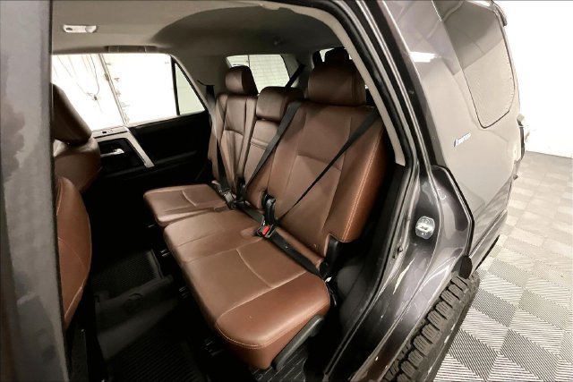 Used 2023 Toyota 4Runner Limited AWD/4WD image 23