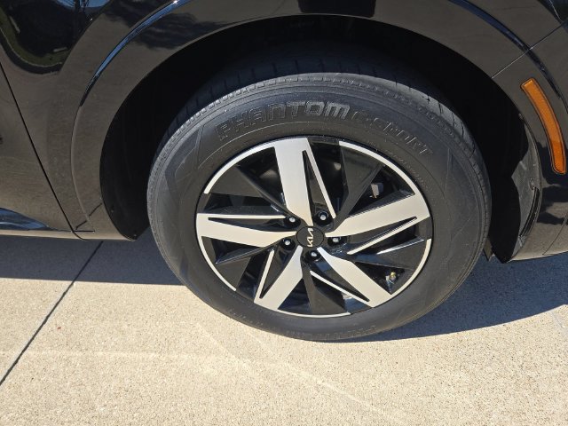 Used 2022 Kia Sorento S FWD image 27
