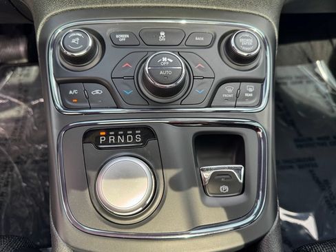 Used 2016 Chrysler 200 S w/ Sun & Sound Group FWD image 26