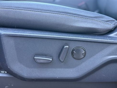 Used 2022 Ford F150 XLT w/ Equipment Group 302A High image 11