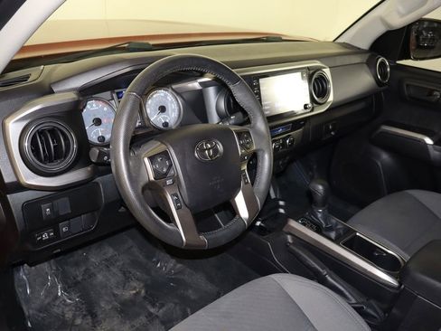 Used 2022 Toyota Tacoma SR5 w/ Technology Package RWD image 25
