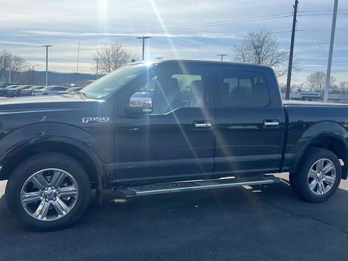Used 2019 Ford F150 Lariat image 12