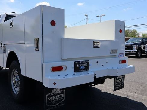 New 2025 Ford F350 XL w/ XL Chrome Package image 18