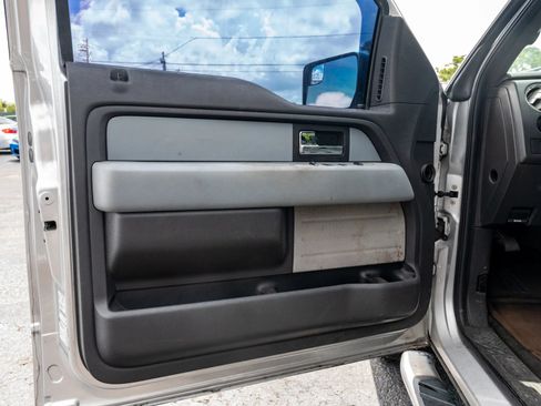 Used 2014 Ford F150 XLT w/ XLT Chrome Package RWD image 41