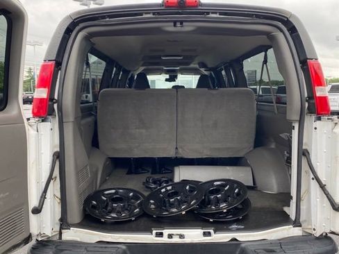 Used 2019 Chevrolet Express 3500 LT w/ LT Preferred Equipment Group RWD image 10