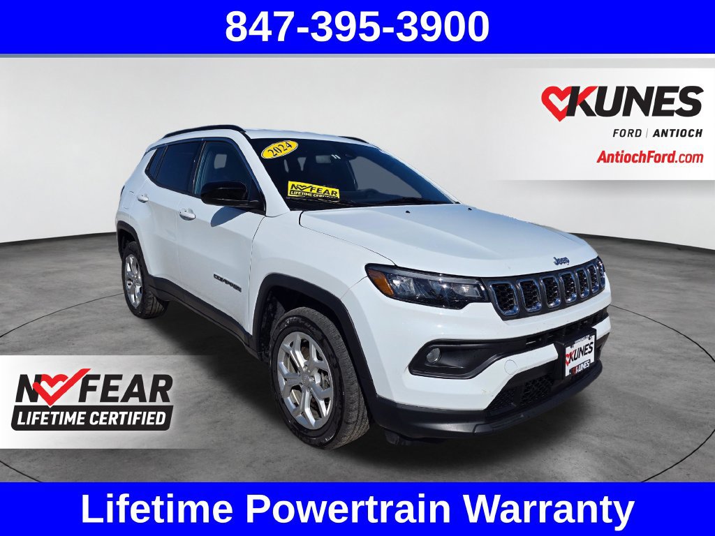 Used 2024 Jeep Compass Latitude AWD/4WD image 1