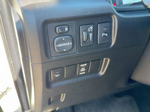 Used 2015 Toyota 4Runner Limited image 17