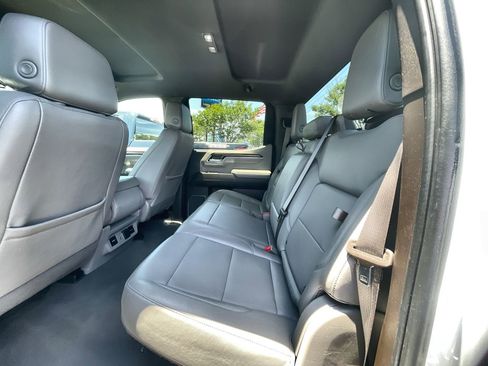 Used 2024 GMC Sierra 1500 SLT AWD/4WD image 24