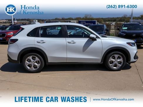 Certified 2024 Honda HR-V LX image 6