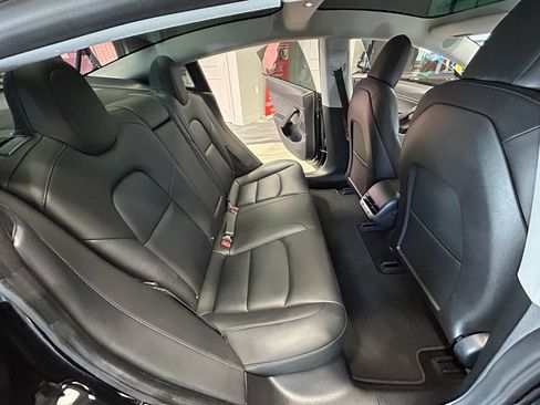 Used 2018 Tesla Model 3 Long Range AWD/4WD image 41