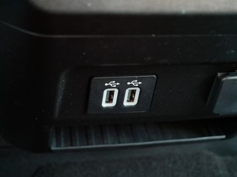 Certified 2019 Ford F150 XLT w/ Equipment Group 302A Luxury image 33