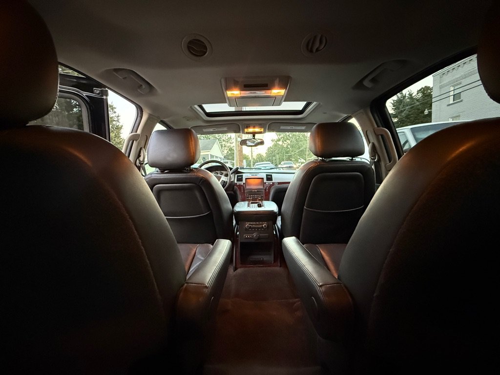 Used 2014 Cadillac Escalade Luxury AWD/4WD image 15