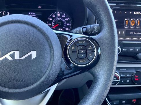 Used 2022 Kia Soul S FWD image 25