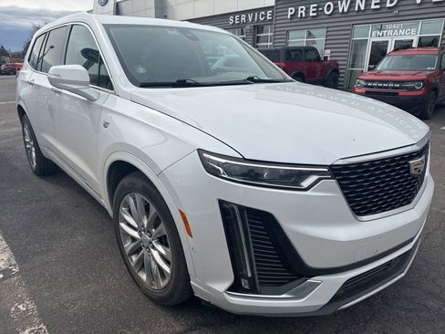 Used 2020 Cadillac XT6 Premium Luxury w/ Platinum Package image 3