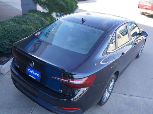 Used 2024 Volkswagen Jetta SE image 14