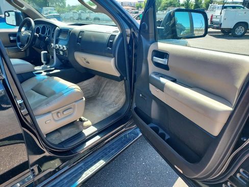Used 2011 Toyota Sequoia Limited AWD/4WD image 8
