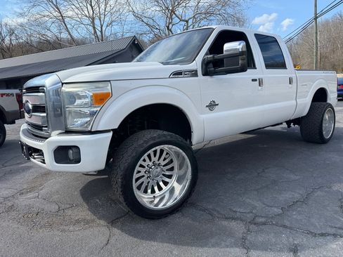 Used 2014 Ford F250 Platinum image 1