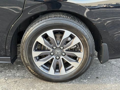 Used 2024 Honda Odyssey EX-L image 36