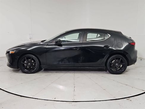 Used 2019 MAZDA MAZDA3 Hatchback image 3