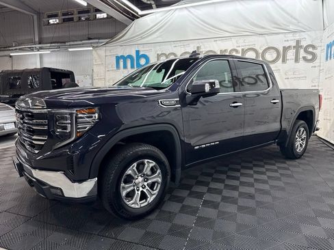 Used 2025 GMC Sierra 1500 SLT AWD/4WD image 2