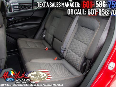 Used 2018 Chevrolet Equinox LT AWD/4WD image 9