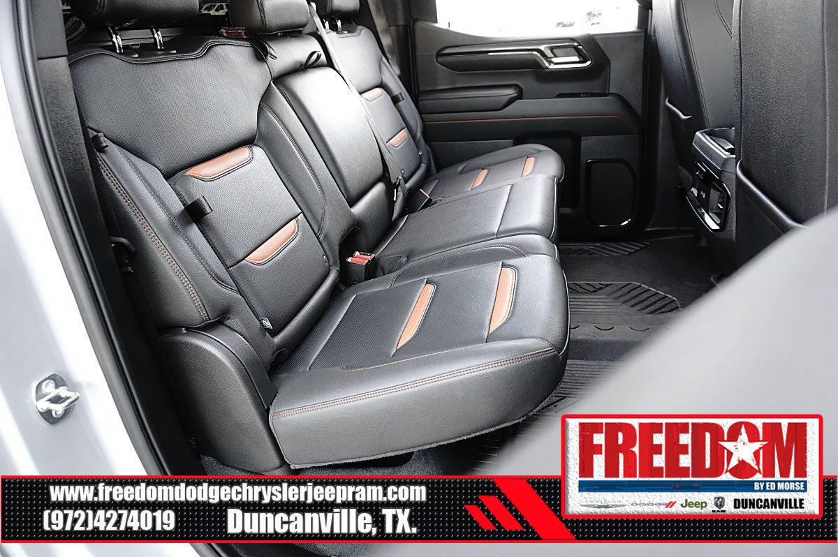 Used 2024 GMC Sierra 1500 AT4 w/ Technology Package AWD/4WD image 16