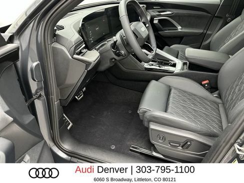 Used 2025 Audi SQ5 Prestige AWD/4WD image 11