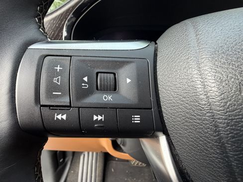 Used 2023 INFINITI QX60 Sensory AWD/4WD image 19