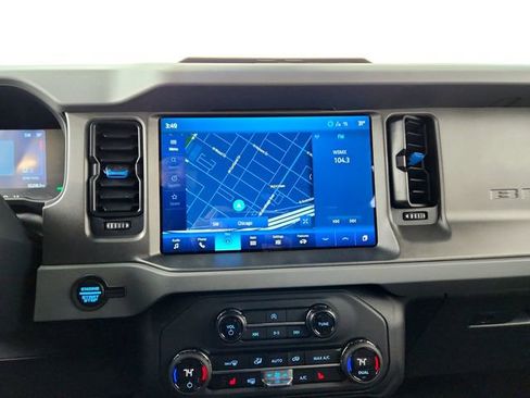 Used 2024 Ford Bronco Black Diamond image 22