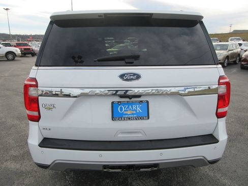 Used 2020 Ford Expedition XLT image 4