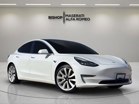 Used 2020 Tesla Model 3 Performance image 2