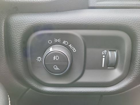 New 2026 RAM 2500 Big Horn AWD/4WD image 27