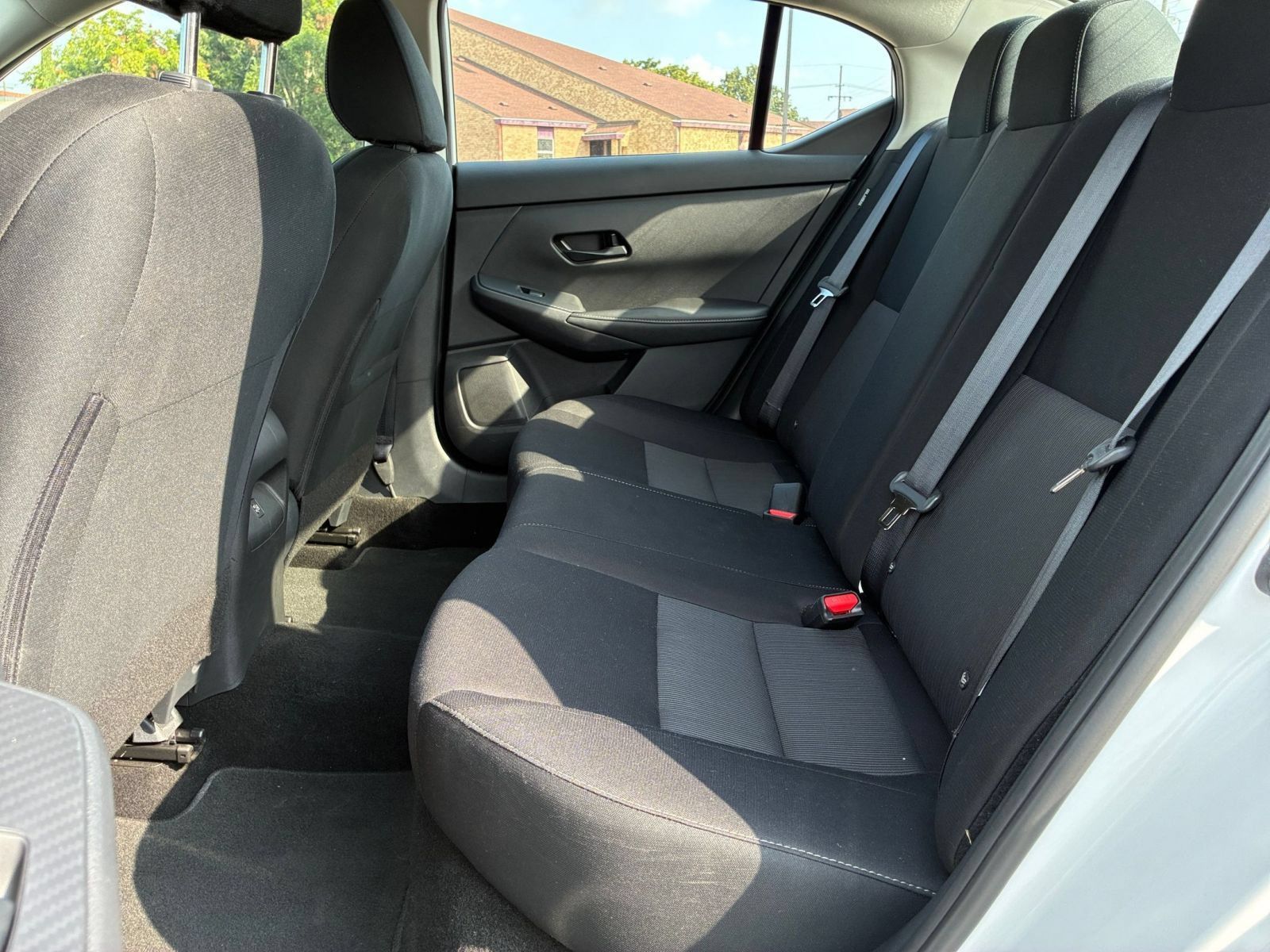 Used 2025 Nissan Sentra SV FWD image 22