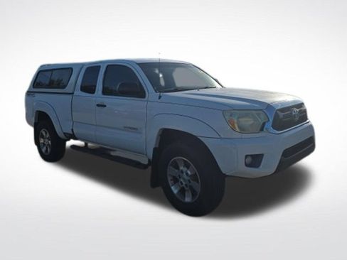 Used 2013 Toyota Tacoma PreRunner w/ SR5 Pkg RWD image 1