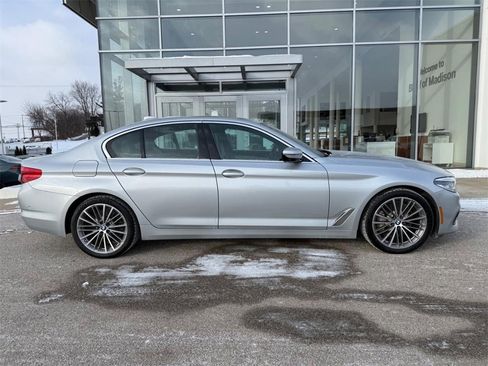 Used 2019 BMW 540i 540i image 2