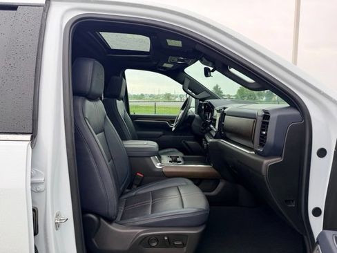 Used 2026 Chevrolet Silverado 3500 High Country w/ High Country Premium Package AWD/4WD image 11